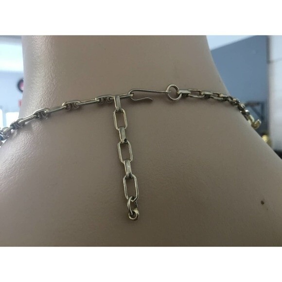 Vintage Gold Linked Necklace - Picture 2 of 2